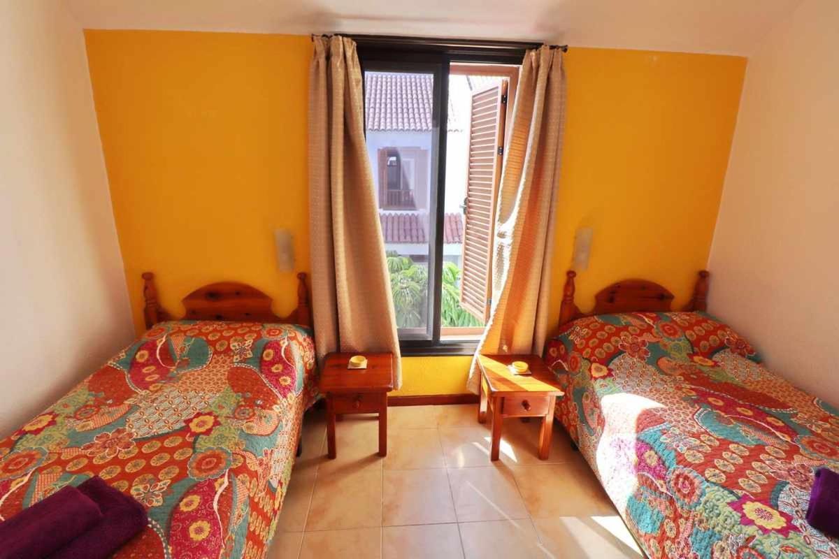 Parque Santiago II 379 Tenerife Rental & Sales Playa de las Américas Extérieur photo